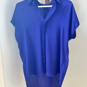 Women’s Lightweight Top - Size Small